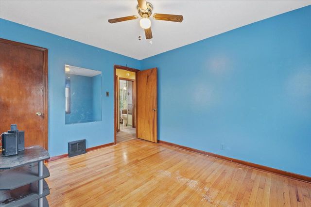 3434 S 2nd STREET, Milwaukee, WI 53207