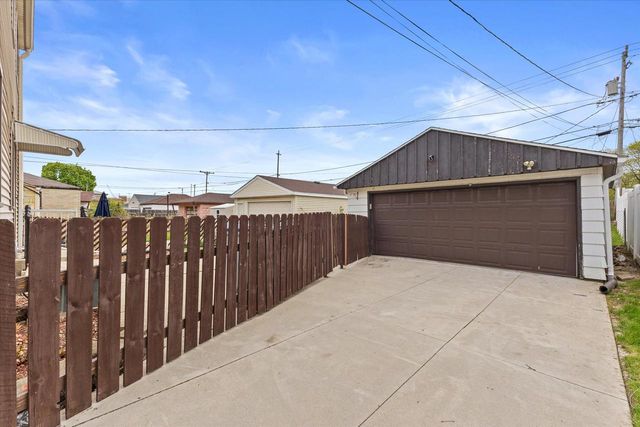 3434 S 2nd STREET, Milwaukee, WI 53207