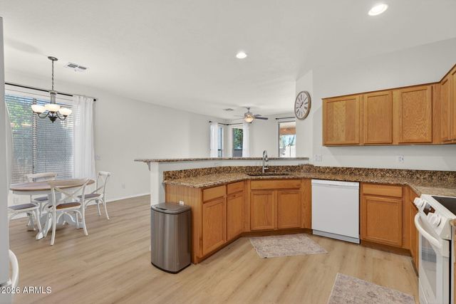 3234 E LARK Court, Gilbert, AZ 85297