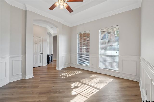 629 Whiteoak Ln, Tyler, TX 75703