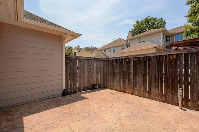 2614 Kinney Oaks CT, Austin, TX 78704