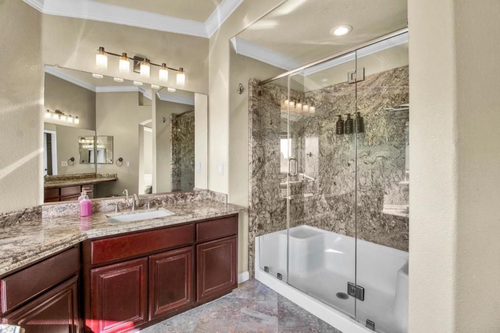 Image 16 of property listing at Address unavailable.