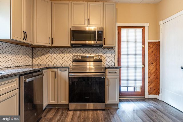 230 N PENROSE ST, Quakertown, PA 18951