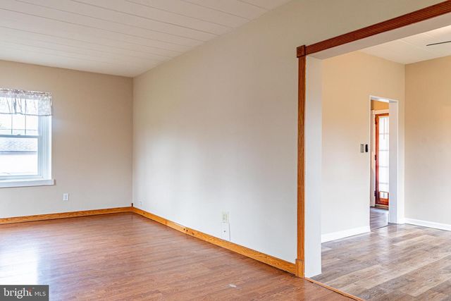 230 N PENROSE ST, Quakertown, PA 18951