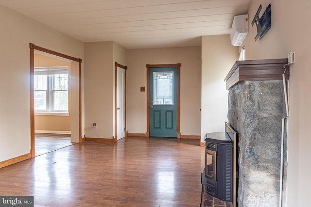 230 N PENROSE ST, Quakertown, PA 18951