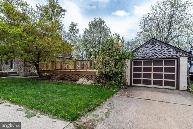 230 N PENROSE ST, Quakertown, PA 18951