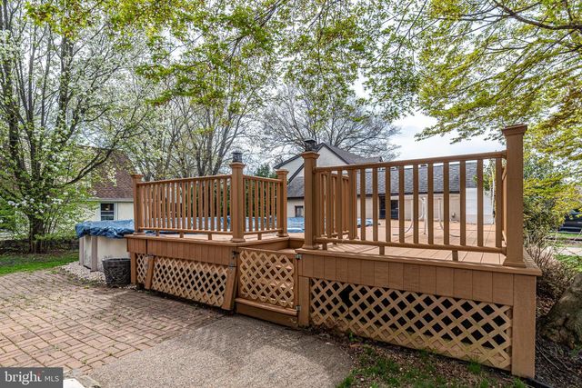 230 N PENROSE ST, Quakertown, PA 18951