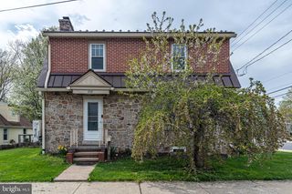 230 N PENROSE ST, Quakertown, PA 18951
