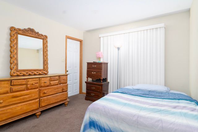 4608 Lindenwood Court, Matteson, IL 60443