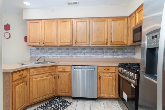 4608 Lindenwood Court, Matteson, IL 60443