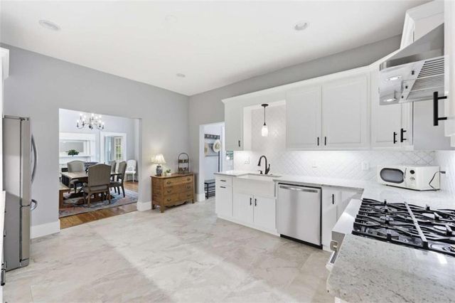 420 Foreacre Street, Cornelia, GA 30531