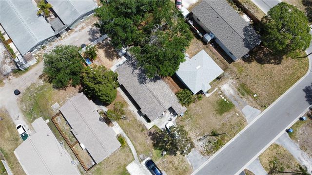 521 88TH AVENUE N, St Petersburg, FL 33702
