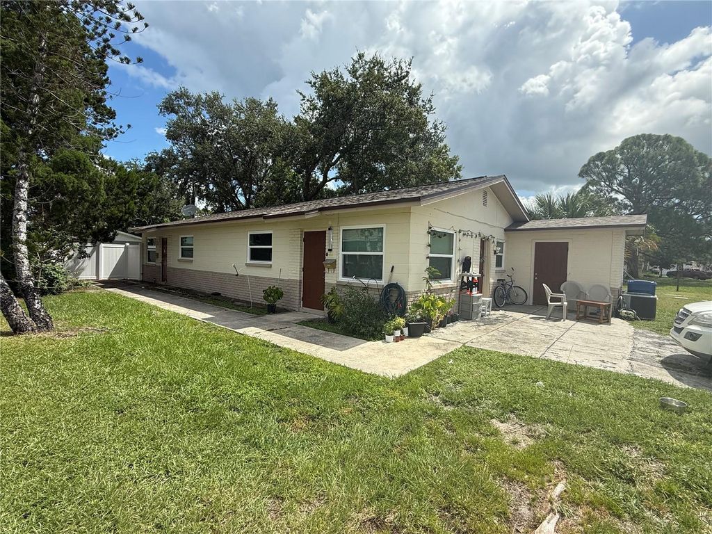 521 88TH AVENUE N, St Petersburg, FL 33702