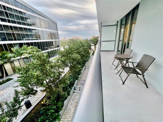 2960 NE 207th 707, Aventura, FL 33180