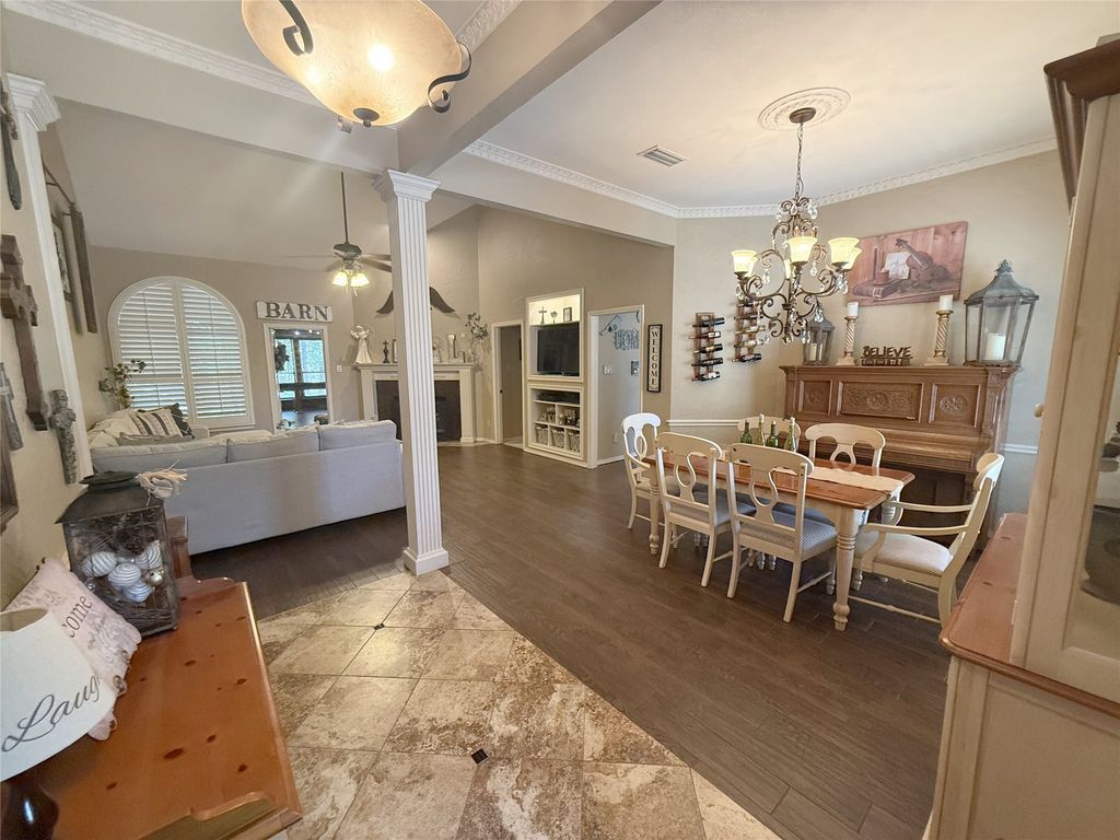 100 Kings Row Drive, Mansfield, TX 76063 — photo 5