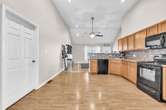 1076 Pyle Ln, Hopkinsville, KY 42240