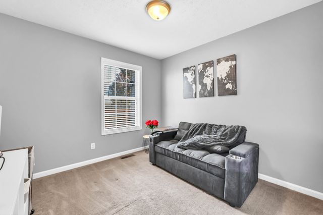 1076 Pyle Ln, Hopkinsville, KY 42240