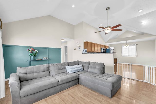 1076 Pyle Ln, Hopkinsville, KY 42240