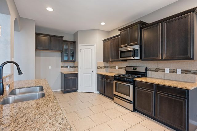 2018 Wembley Way, Rosenberg, TX 77471