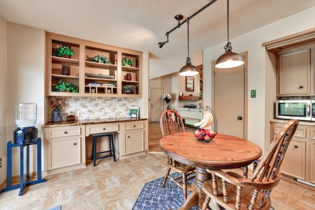 16011 Pebble Bend Drive, Houston, TX 77068