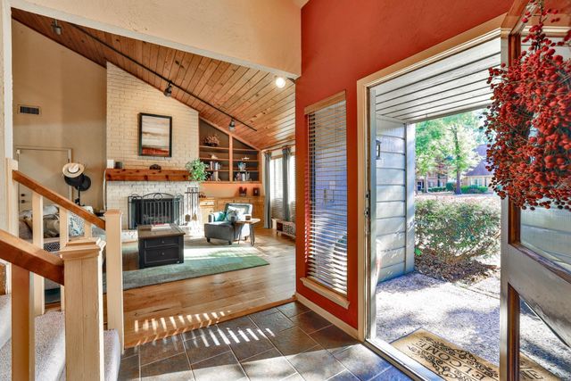 16011 Pebble Bend Drive, Houston, TX 77068