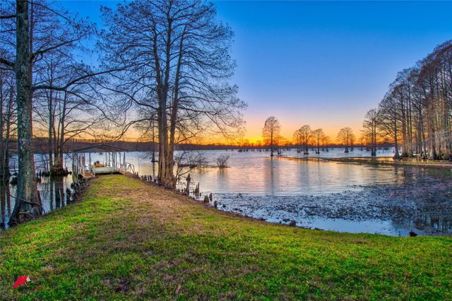 10021 Highway 1, Mooringsport, LA 71060