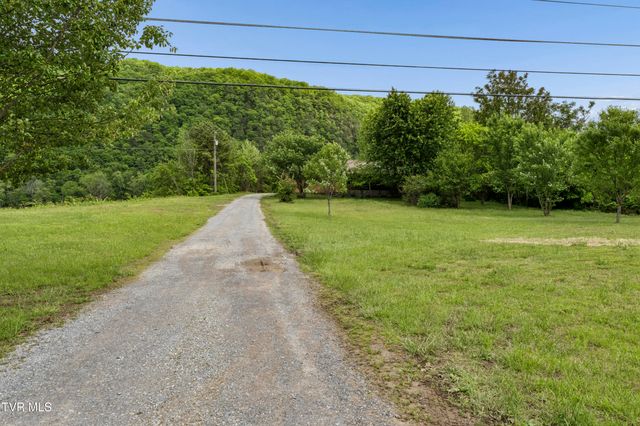 4017 Highway 81, Jonesborough, TN 37659