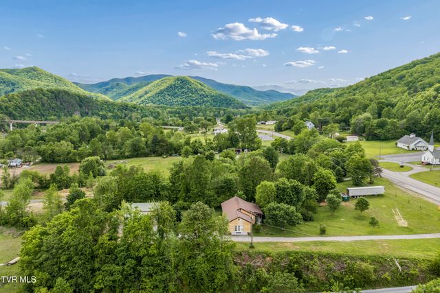 4017 Highway 81, Jonesborough, TN 37659