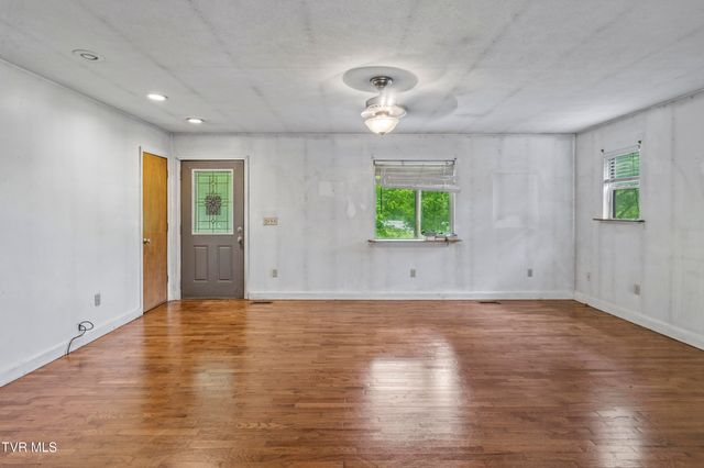 4017 Highway 81, Jonesborough, TN 37659