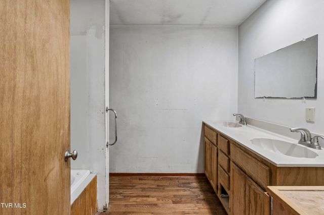 4017 Highway 81, Jonesborough, TN 37659