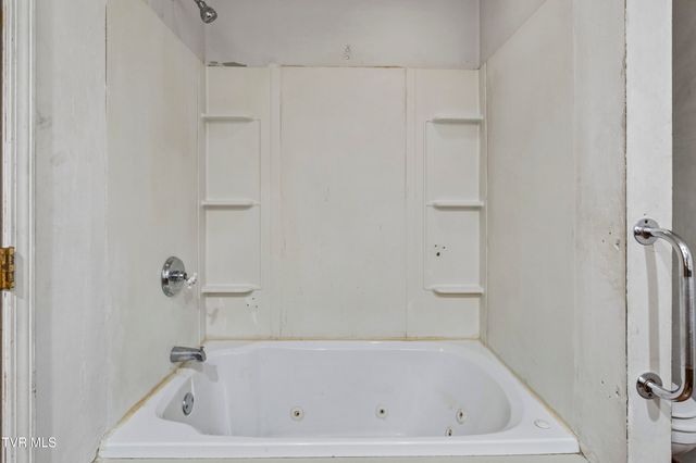 4017 Highway 81, Jonesborough, TN 37659
