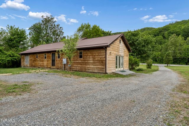 4017 Highway 81, Jonesborough, TN 37659