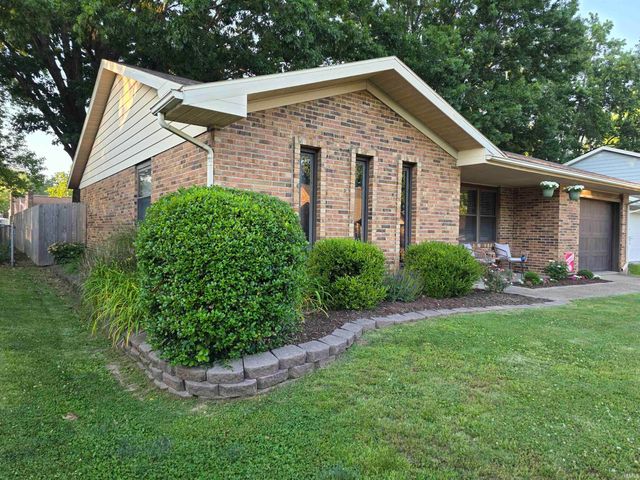 508 Strawberry Hill Road, Evansville, IN 47711