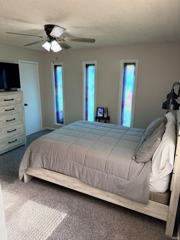 508 Strawberry Hill Road, Evansville, IN 47711
