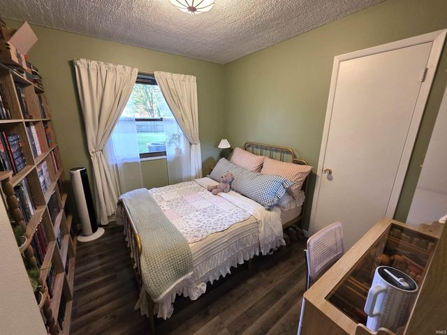 508 Strawberry Hill Road, Evansville, IN 47711