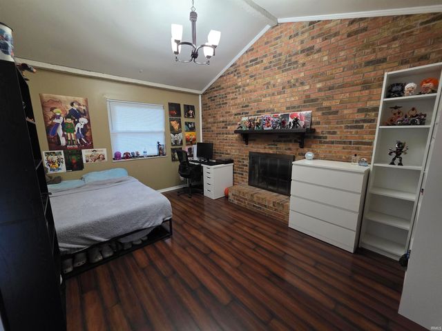 508 Strawberry Hill Road, Evansville, IN 47711