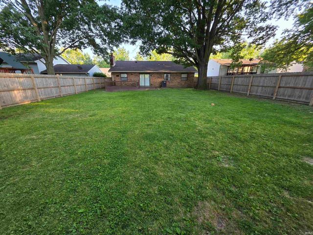 508 Strawberry Hill Road, Evansville, IN 47711