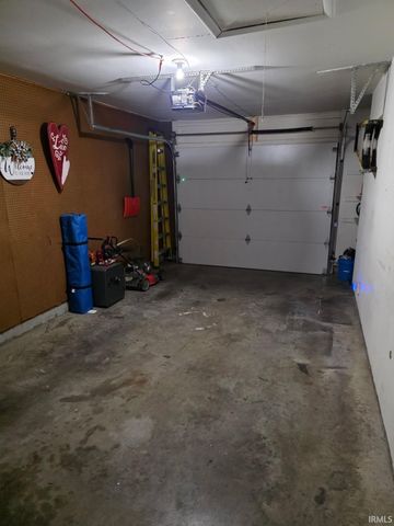 508 Strawberry Hill Road, Evansville, IN 47711