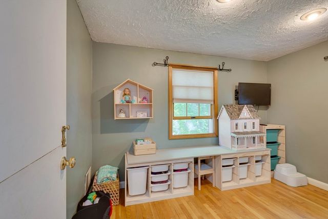 108 Deforest St, Boston, MA 02131