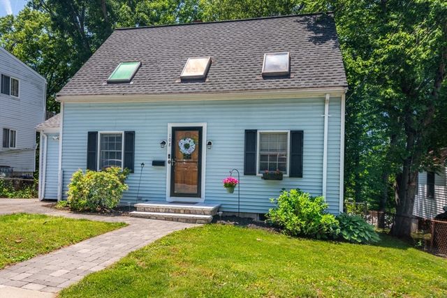 108 Deforest St, Boston, MA 02131
