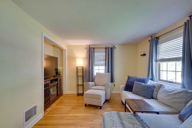 108 Deforest St, Boston, MA 02131