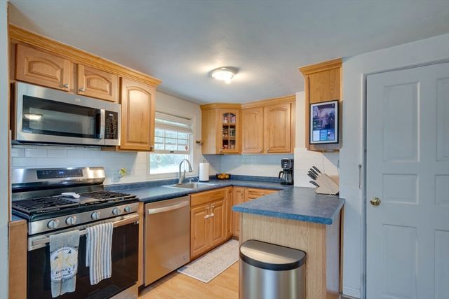 108 Deforest St, Boston, MA 02131