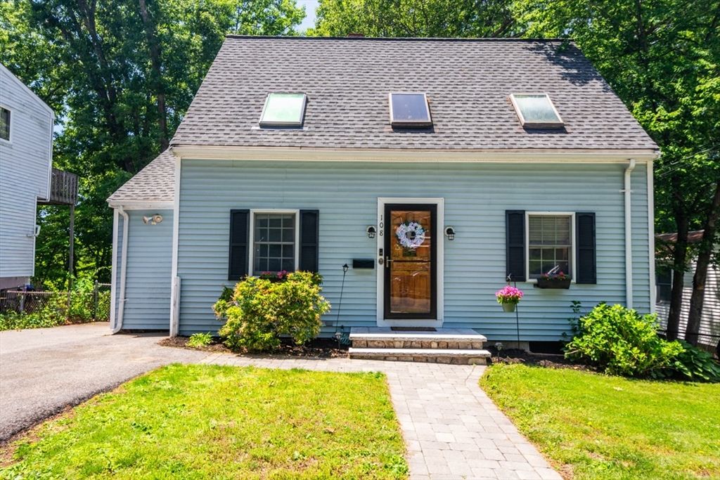 108 Deforest St, Boston, MA 02131