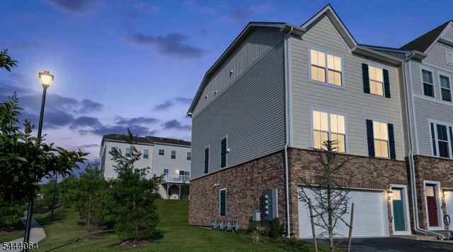 16 Marsh Way, Mount Olive Twp., NJ 07828