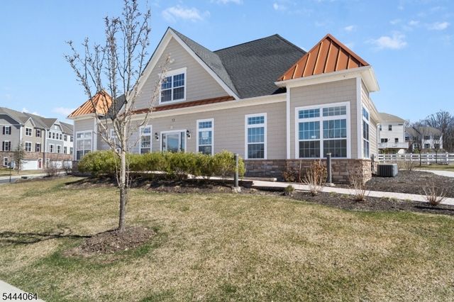 16 Marsh Way, Mount Olive Twp., NJ 07828