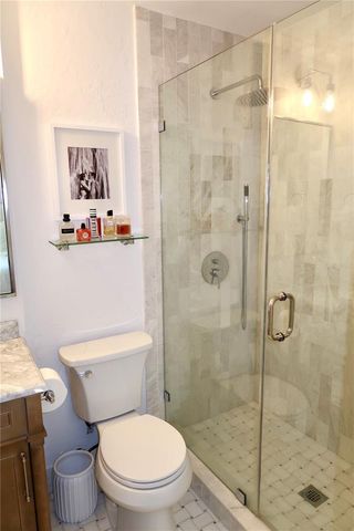 9484 TREASURE LANE NE, St Petersburg, FL 33702