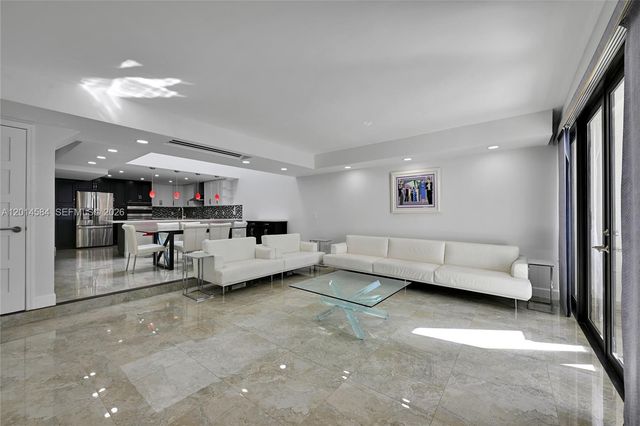 310 Poinciana Dr 802, Sunny Isles Beach, FL 33160