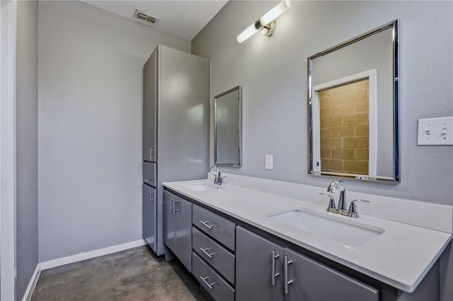 306 Easy St B, Corpus Christi, TX 78418