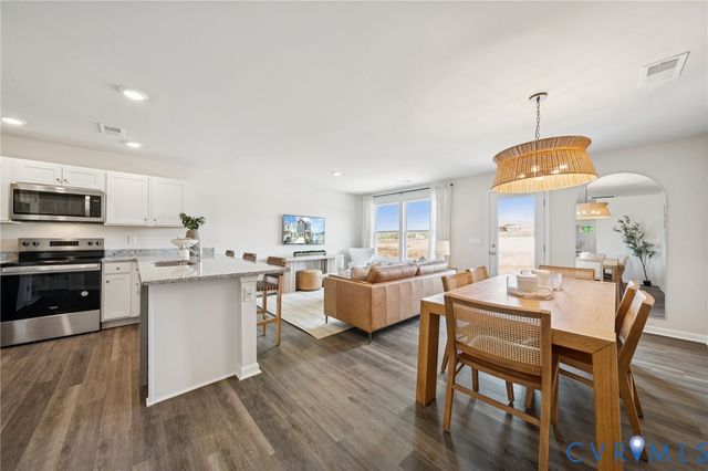 3539 Perrins Hill Way, Prince George, VA 23875