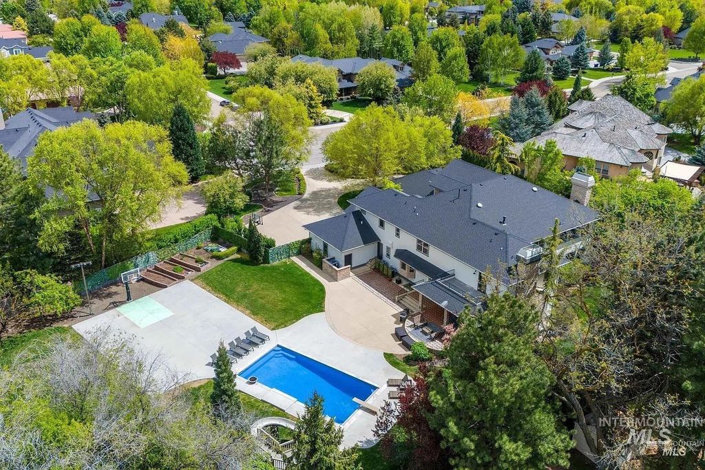 2749 S White Castle Ave, Eagle, ID 83616 photo 6